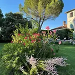 بيت ضيافة Le Parc Labruguière