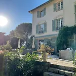 Le Parc بيت ضيافة Labruguière