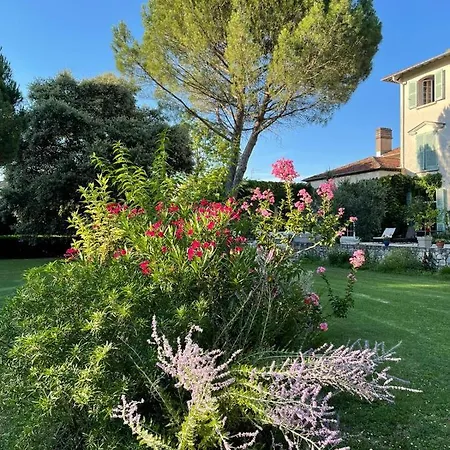 بيت ضيافة Le Parc Labruguière